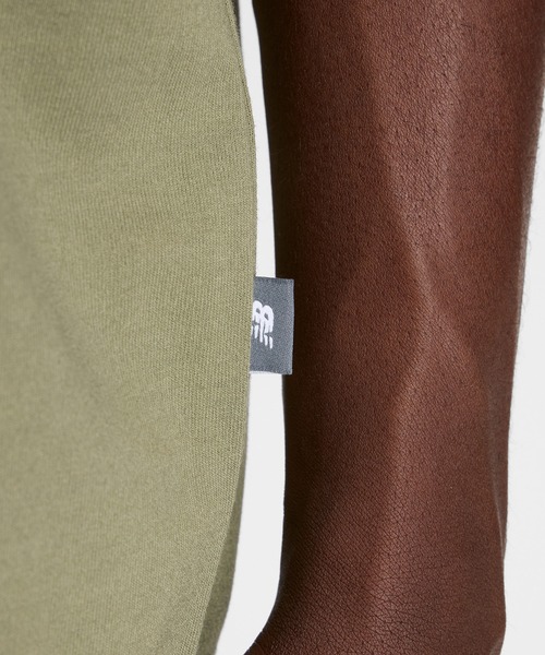 NEW BALANCE(ニューバランス)の「ショートスリーブTシャツ(Tシャツ/カットソー・メンズ・ダークグレー/カーキ/ブラック・X-LARGE/LARGE/MEDIUM/SMALL/XX-LARGE)」の17枚目の写真