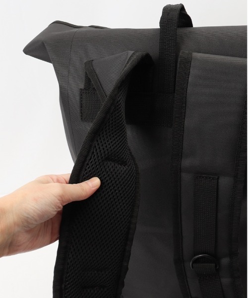 Kajimeiku（カジメイク）の「PIRARUCU ピラルク 防水タウンロールパック 9111（バックパック/リュック・レディース・ヘザーグレー/ブラック・FREE）」の7枚目の写真