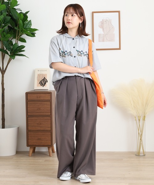 Emago(イマゴ)の「EMAGO 花刺繍ストライプシャツ(シャツ/ブラウス・レディース・ブルー/グレー・FREE)」の16枚目の写真