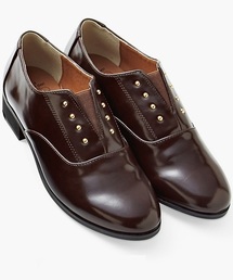 Live in comfort | リブ　イン　コンフォート　すぽんと履けてコーデをカッチリ引き締める　らくちんスタッズシューズ(ドレスシューズ)