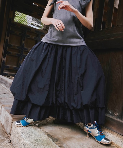OMMO(オーエムエムオー)の「BIG SHOULDER BALLOON OP(ワンピース・レディース・ブラック/グレー・36/38)」の12枚目の写真