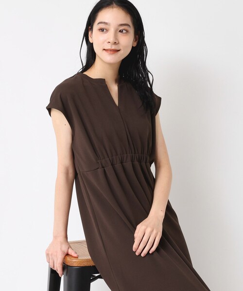 Dessin(デッサン)の「【洗える】カットジョーゼットリラクシーワンピース(ワンピース・レディース・ダークブラウン/チャコールグレー/ブラック・01/02)」の12枚目の写真