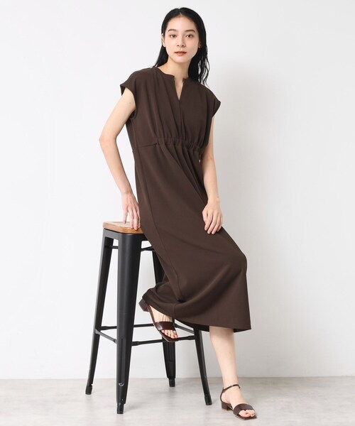 Dessin(デッサン)の「【洗える】カットジョーゼットリラクシーワンピース(ワンピース・レディース・ダークブラウン/チャコールグレー/ブラック・01/02)」の14枚目の写真