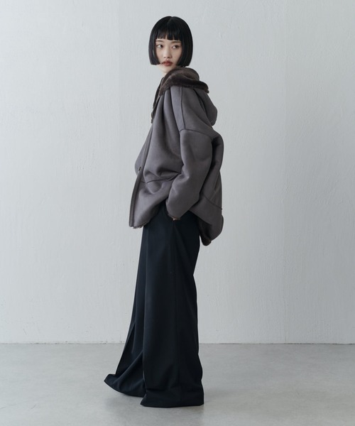 Lui's（ルイス）の「フェイクムートンコクーンフードコート（ムートンコート・レディース・モカ/チャコールグレー/ホワイト・FREE）」の21枚目の写真