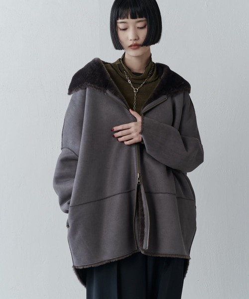 Lui's（ルイス）の「フェイクムートンコクーンフードコート（ムートンコート・レディース・モカ/チャコールグレー/ホワイト・FREE）」の18枚目の写真