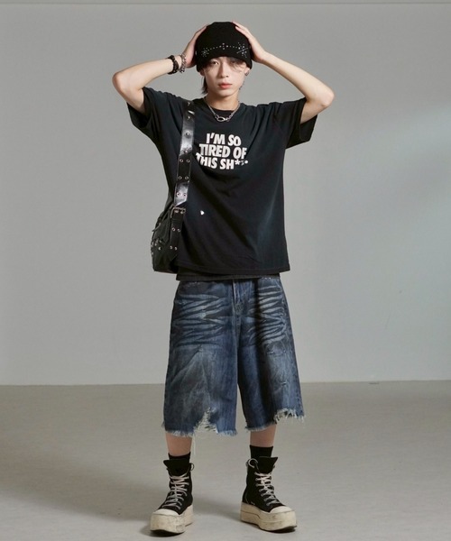 Chikashitsu +（チカシツプラス）の「【Chikashitsu +】buckle zipper studs bag / 【チカシツプラス】バックルジッパースタッズショルダーバッグ（ショルダーバッグ・メンズ・ブラック・ONE SIZE）」の12枚目の写真