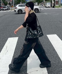 Chikashitsu +（チカシツプラス）の「【Chikashitsu +】buckle zipper studs bag / 【チカシツプラス】バックルジッパースタッズショルダーバッグ（ショルダーバッグ）」