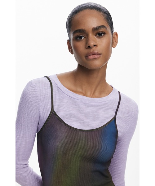 Desigual(デシグアル)の「2-in-1Tシャツぼかしグラデーション スリップ風ストラップドレス(ワンピース・レディース・レッド・XS/XL/S/M/L)」の5枚目の写真