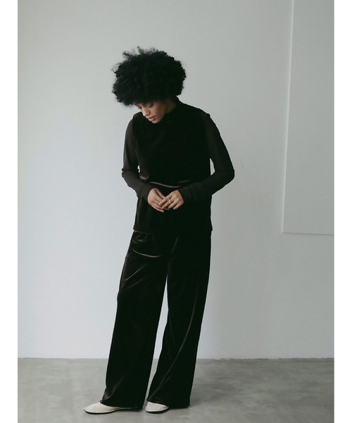 ベロアリラックスパンツ（その他パンツ）｜HER.（ハー）のファッション