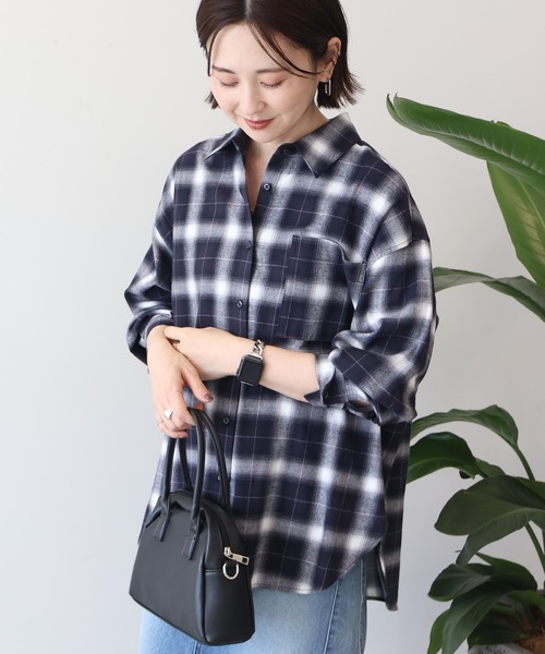 わわちゃ購入8500 フラワーモチーフ釦フリル付きギンガムチェックワンピース