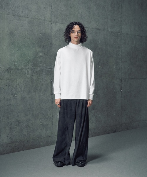 CASPER JOHN（キャスパージョン）の「Super stretch turtleneck cutsew / スーパーストレッチタートルネックカットソー（Tシャツ/カットソー・メンズ・マスタード/カーキ/ブラック/ブルー/チャコールグレー/レッド/ブラウン/ホワイト・X-SMALL/LARGE/MEDIUM/SMALL）」の11枚目の写真