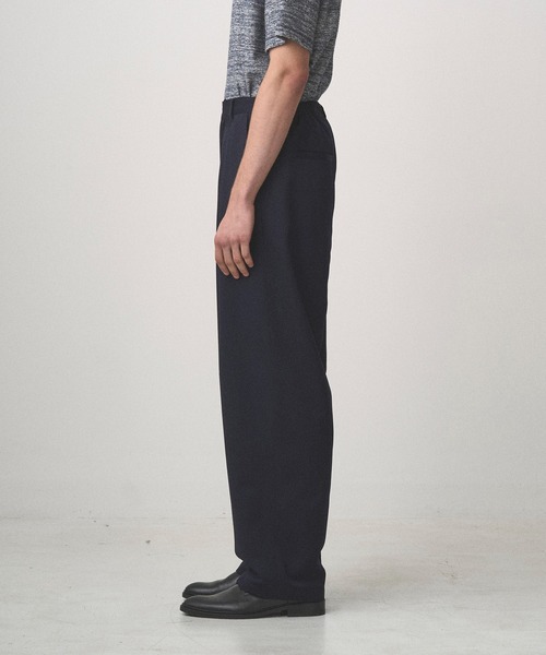 Juha（ユハ）の「BALLOON DRAPE PANTS（スラックス・メンズ・ブラック/ネイビー/ブラウン・2/3/4）」の9枚目の写真