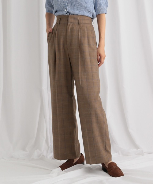 mysty woman（ミスティウーマン）の「タックストレートパンツ 582106（スラックス・レディース・モカ/ネイビー/ベージュ系その他・MEDIUM/SMALL）」の3枚目の写真