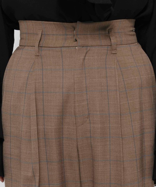 mysty woman（ミスティウーマン）の「タックストレートパンツ 582106（スラックス・レディース・モカ/ネイビー/ベージュ系その他・MEDIUM/SMALL）」の18枚目の写真