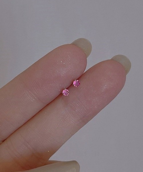 yu-ka（ユーカ）の「YU-KA:ビジュースタッドミニピアス bijou stud