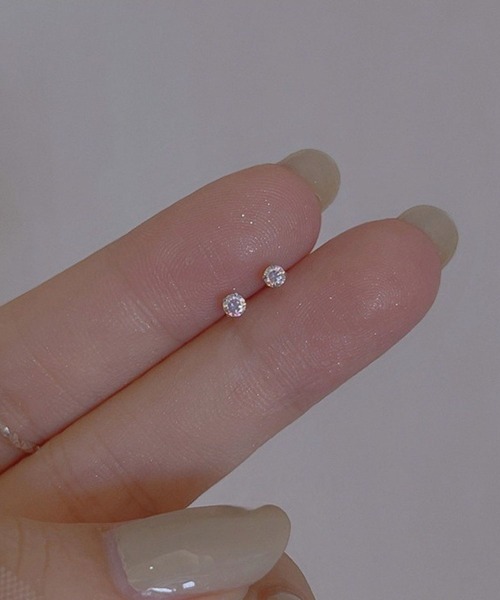 yu-ka(ユーカ)の「YU-KA:ビジュースタッドミニピアス bijou stud mini pierce(ピアス(両耳用)・レディース・シルバー/ブルー/グリーン/ピンク/パープル・FREE)」の5枚目の写真