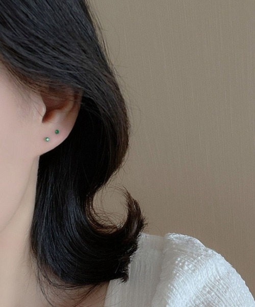 yu-ka(ユーカ)の「YU-KA:ビジュースタッドミニピアス bijou stud mini pierce(ピアス(両耳用)・レディース・シルバー/ブルー/グリーン/ピンク/パープル・FREE)」の6枚目の写真