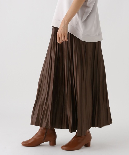 Elura(エルーラ)の「チンツプリーツスカート/583719(スカート・レディース・ライトベージュ/ブラウン・LARGE/MEDIUM)」の2枚目の写真