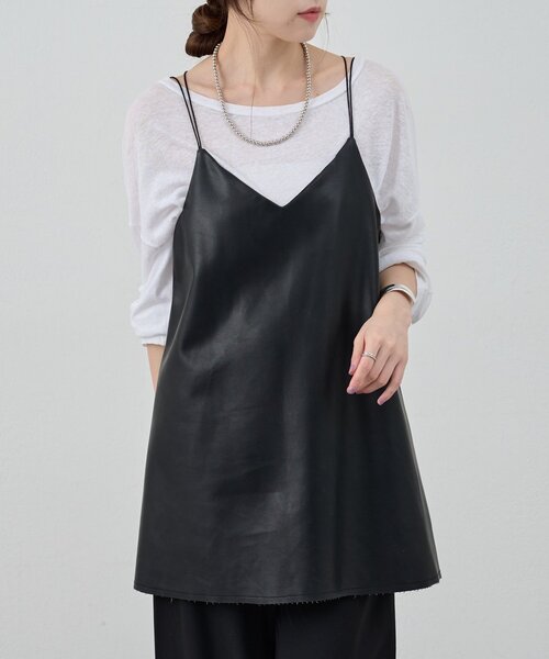 SHENERY(シーナリー)の「《レイヤードにも◎》レザーチュニックキャミ(シャツ/ブラウス・レディース・ブラック/ブラウン/オフホワイト・FREE)」の22枚目の写真