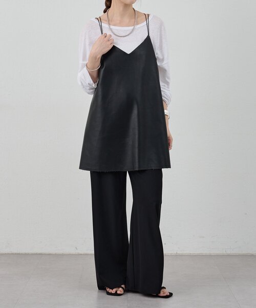 SHENERY 【美品】 【レイヤードに◎】 レザーチュニックキャミ　ブラック レイヤードにも◎》レザーチュニックキャミ（シャツ/ブラウス