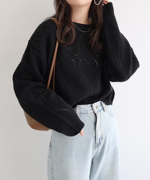Freesia by andme(フリージアバイアンドミー)の「ショート丈ハートアイレットニットトップス(ニット/セーター・レディース・ブラック/レッド/グレー/オフホワイト・M)」の15枚目の写真