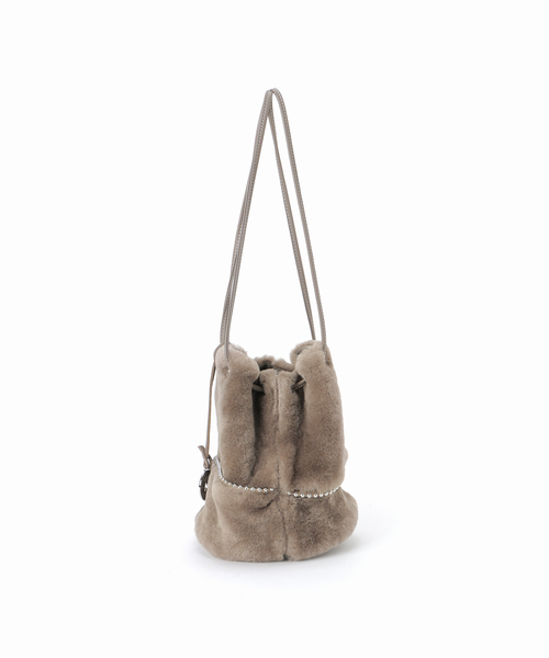 marco masi(マルコマージ)の「MARCO MASI/マルコマージ MOUTON BALL BAG(ハンドバッグ・レディース・ウッド/ベージュ系その他・FREE)」の12枚目の写真
