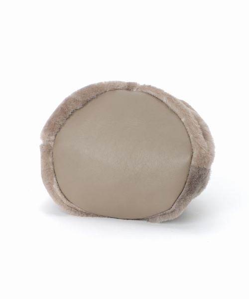 marco masi(マルコマージ)の「MARCO MASI/マルコマージ MOUTON BALL BAG(ハンドバッグ・レディース・ウッド/ベージュ系その他・FREE)」の14枚目の写真