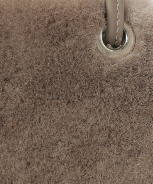 marco masi(マルコマージ)の「MARCO MASI/マルコマージ MOUTON BALL BAG(ハンドバッグ・レディース・ウッド/ベージュ系その他・FREE)」の20枚目の写真