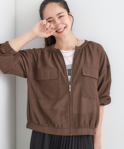 DRESKIP(ドレスキップ)の「【S-LL】寒暖差のある時期に 大人上品なシアーブルゾン(ブルゾン・レディース・チャコールグレー/ブラウン系/オレンジ・01/02/03/04)」の2枚目の写真