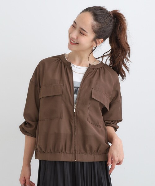 DRESKIP(ドレスキップ)の「【S-LL】寒暖差のある時期に 大人上品なシアーブルゾン(ブルゾン・レディース・チャコールグレー/ブラウン系/オレンジ・01/02/03/04)」の8枚目の写真