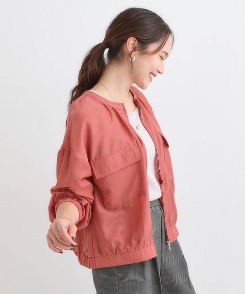 DRESKIP(ドレスキップ)の「【S-LL】寒暖差のある時期に 大人上品なシアーブルゾン(ブルゾン・レディース・チャコールグレー/ブラウン系/オレンジ・01/02/03/04)」の13枚目の写真