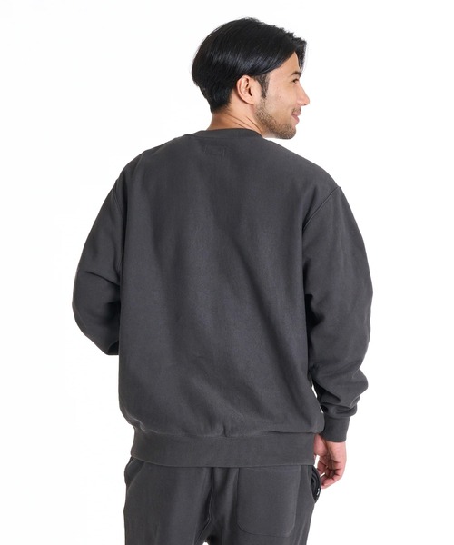 BILLABONG（ビラボン）の「【直営店限定】BILLABONG メンズ SCRIPT LOGO トレーナー 【2025年秋冬モデル】ビラボンセットアップ対応ロゴワンポイント刺繍プルオーバークルーネックスウェットトレーナー（スウェット・メンズ・グレー/ブラック系その他/レッド系その他・MEDIUM/LARGE/X-LARGE）」の12枚目の写真