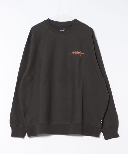 BILLABONG（ビラボン）の「【直営店限定】BILLABONG メンズ SCRIPT LOGO トレーナー 【2025年秋冬モデル】ビラボンセットアップ対応ロゴワンポイント刺繍プルオーバークルーネックスウェットトレーナー（スウェット・メンズ・グレー/ブラック系その他/レッド系その他・MEDIUM/LARGE/X-LARGE）」の6枚目の写真