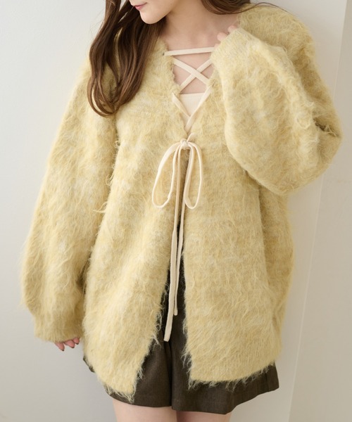 apres jour clair(アプレジュールクレア)の「【apres jour clair】シャギーレースアップニットカーディガン(カーディガン/ボレロ・レディース・グレー/クリーム/キャメル/ピンク系その他/ブラウン系その他/ベージュ/ピンク/グリーン/イエロー・フリー/X-LARGE)」の6枚目の写真