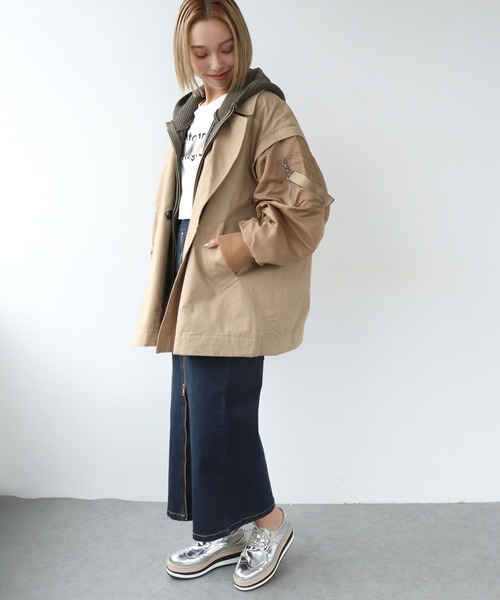 Three Four Time（ｽﾘｰﾌｫｰﾀｲﾑ）の「MA-1スリーブビッグカラーハーフコート（ブルゾン・レディース・ベージュ/ブラック・FREE）」の12枚目の写真