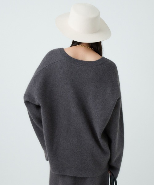 Chaos（カオス）の「Chaos(カオス)/ ◇金子綾さんYouTube紹介◇　リネーレリバープルオーバー  【セットアップ可】（ニット/セーター・レディース・ベージュ/グレー系その他・FREE）」の13枚目の写真