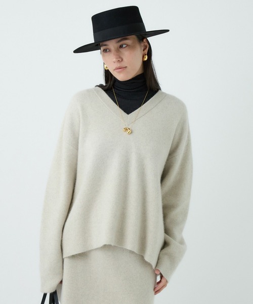 Chaos（カオス）の「Chaos(カオス)/ ◇金子綾さんYouTube紹介◇　リネーレリバープルオーバー  【セットアップ可】（ニット/セーター・レディース・ベージュ/グレー系その他・FREE）」の21枚目の写真