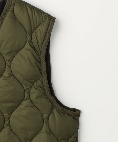 FREAK'S STORE（フリークスストア）の「限定展開 TAION/タイオン ミリタリー VネックWジップ ダウンベスト-ソフトシェル / TAION-001ALSZML-1（ダウンベスト・メンズ・ブラック/オリーブ・SMALL/MEDIUM/LARGE/X-LARGE）」の7枚目の写真