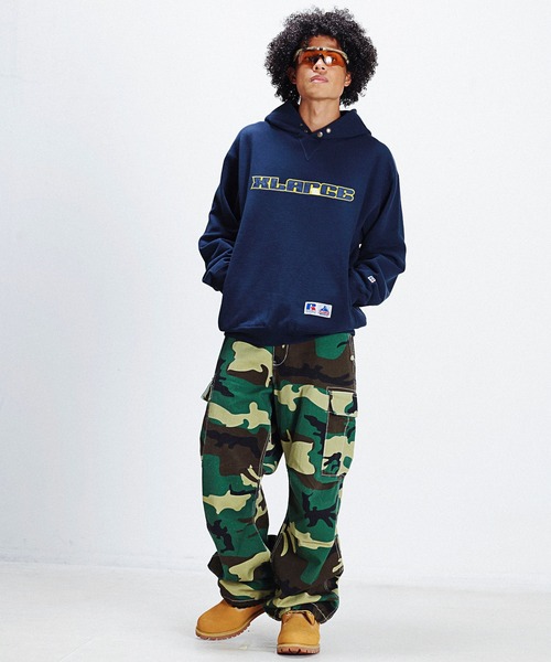 Russell Athletic（ラッセルアスレティック）の「XLARGE×RUSSELL ATHLETIC PULLOVER HOODED SWEATSHIRT（パーカー・メンズ・グレー/ブラック/ネイビー/バーガンディー・XL/L/M/S）」の9枚目の写真