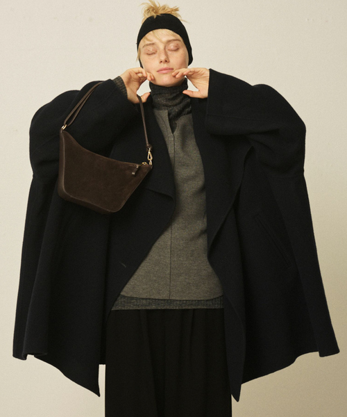 Rouge vif（ルージュヴィフ）の「【2サイズ展開】ウール混変形リバーコート / ポンチョ / マント（その他アウター・レディース・アイボリー/モカ/ダークネイビー・38/36）」の3枚目の写真