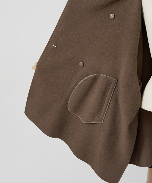 Rouge vif（ルージュヴィフ）の「【2サイズ展開】ウール混変形リバーコート / ポンチョ / マント（その他アウター・レディース・アイボリー/モカ/ダークネイビー・38/36）」の21枚目の写真