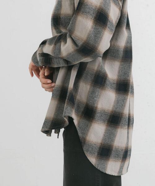 EKAL(エカル)の「製品染オンブレーチェックシャツ(シャツ/ブラウス・レディース・ブラウン/ベージュ系その他・ONE)」の19枚目の写真
