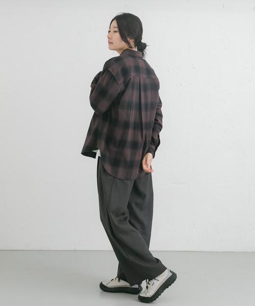 EKAL(エカル)の「製品染オンブレーチェックシャツ(シャツ/ブラウス・レディース・ブラウン/ベージュ系その他・ONE)」の11枚目の写真