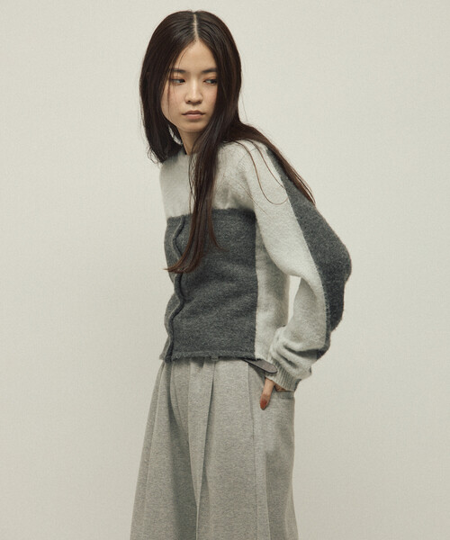 Firsthand(ファーストハンド)の「Firsthand/ファーストハンド アルパカ混 バイカラー ニットビスチェ(チューブトップ・レディース・オフホワイト/グレー/ピンク・FREE)」の17枚目の写真