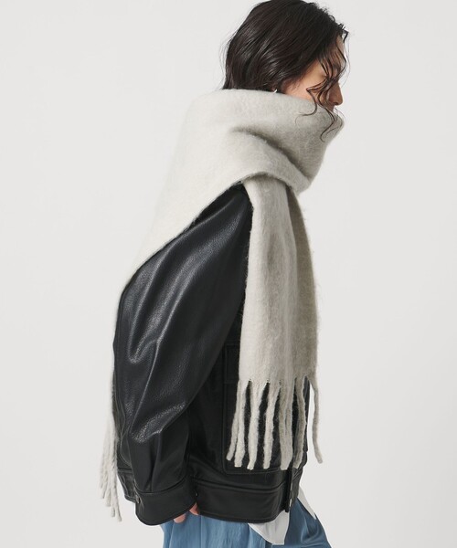 美品◎ユナイテッドアローズテーラードジャケット+プラダマフラー2点 白紺 S NISHIMURAのスタッフボイス｜ユナイテッドアローズ公式通販 - UNITED