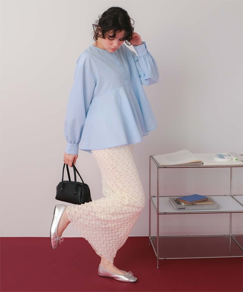 titivate（ティティベイト）の「フレアシルエットシャツ（シャツ/ブラウス・レディース・ネイビー/ライトブルー/ライトベージュ/オフホワイト・L/M/S）」の17枚目の写真