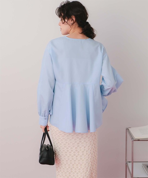 titivate（ティティベイト）の「フレアシルエットシャツ（シャツ/ブラウス・レディース・ネイビー/ライトブルー/ライトベージュ/オフホワイト・L/M/S）」の19枚目の写真