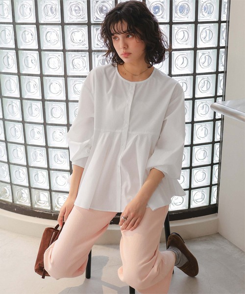 titivate（ティティベイト）の「フレアシルエットシャツ（シャツ/ブラウス・レディース・ネイビー/ライトブルー/ライトベージュ/オフホワイト・L/M/S）」の8枚目の写真