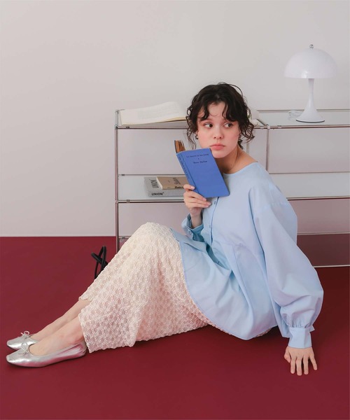 titivate（ティティベイト）の「フレアシルエットシャツ（シャツ/ブラウス・レディース・ネイビー/ライトブルー/ライトベージュ/オフホワイト・L/M/S）」の20枚目の写真