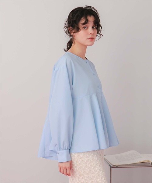 titivate（ティティベイト）の「フレアシルエットシャツ（シャツ/ブラウス・レディース・ネイビー/ライトブルー/ライトベージュ/オフホワイト・L/M/S）」の22枚目の写真